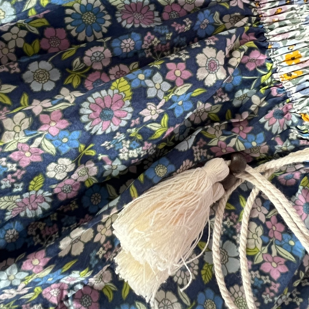 American Eagle floral skirt